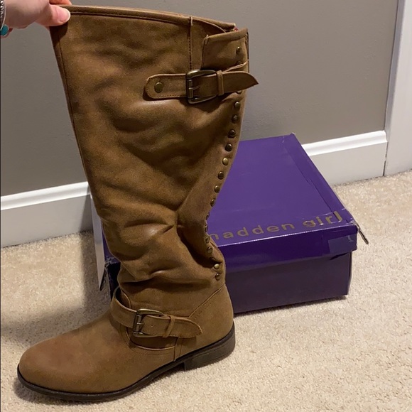 Boots - Picture 1 of 3